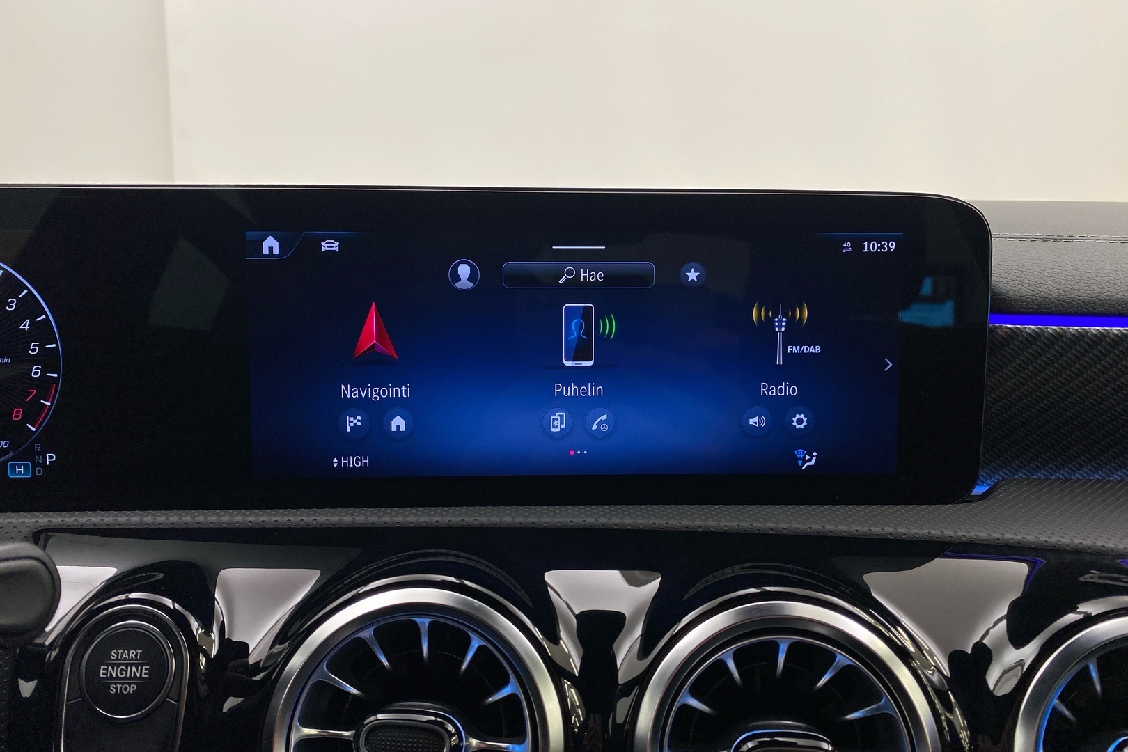 MERCEDES-BENZ CLA 2024