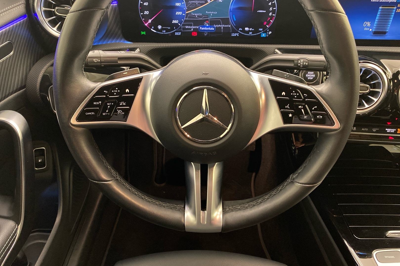 MERCEDES-BENZ CLA 2024
