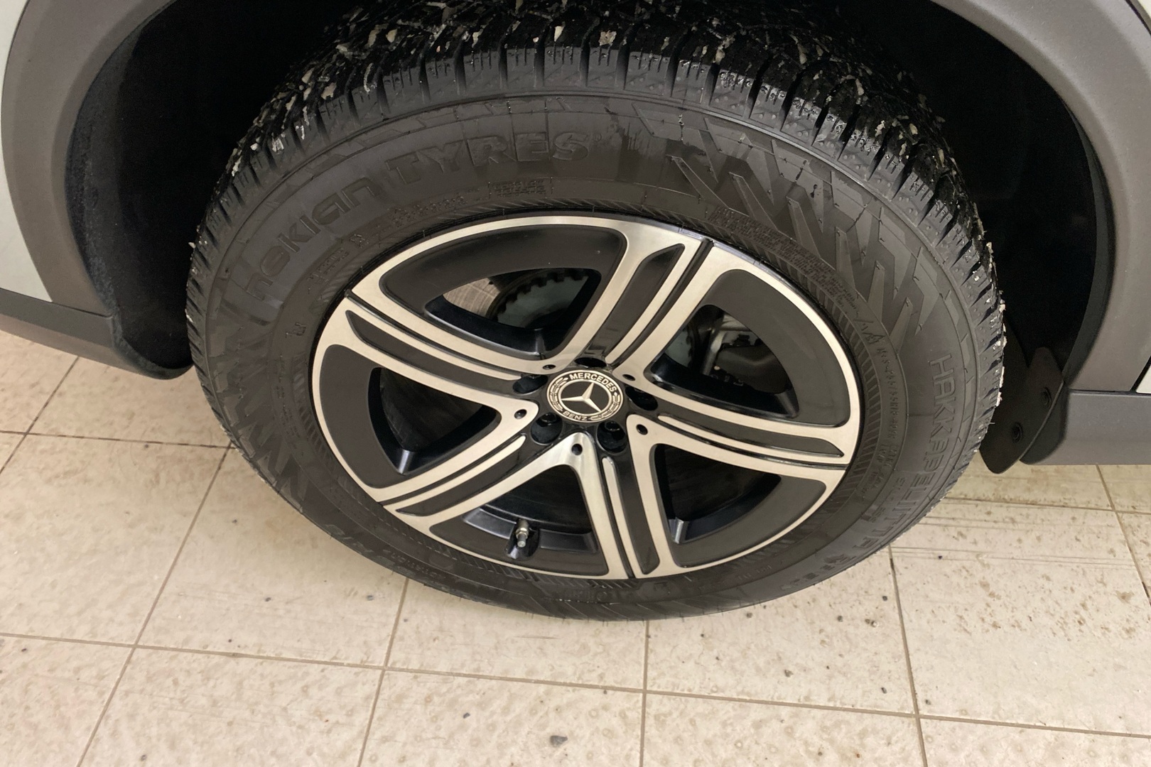 MERCEDES-BENZ GLC 2025