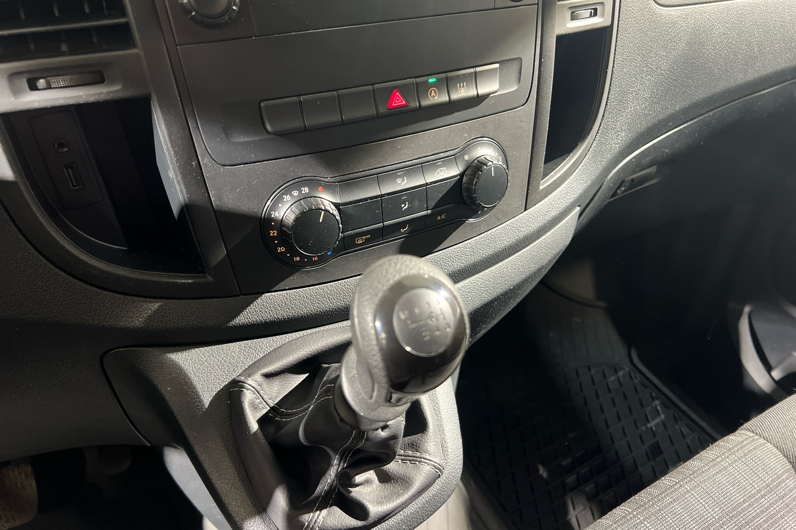 MERCEDES-BENZ Vito 2019