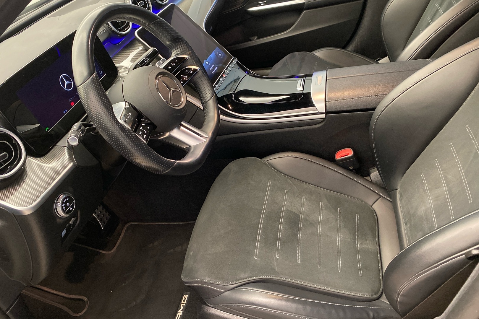 MERCEDES-BENZ C 2022