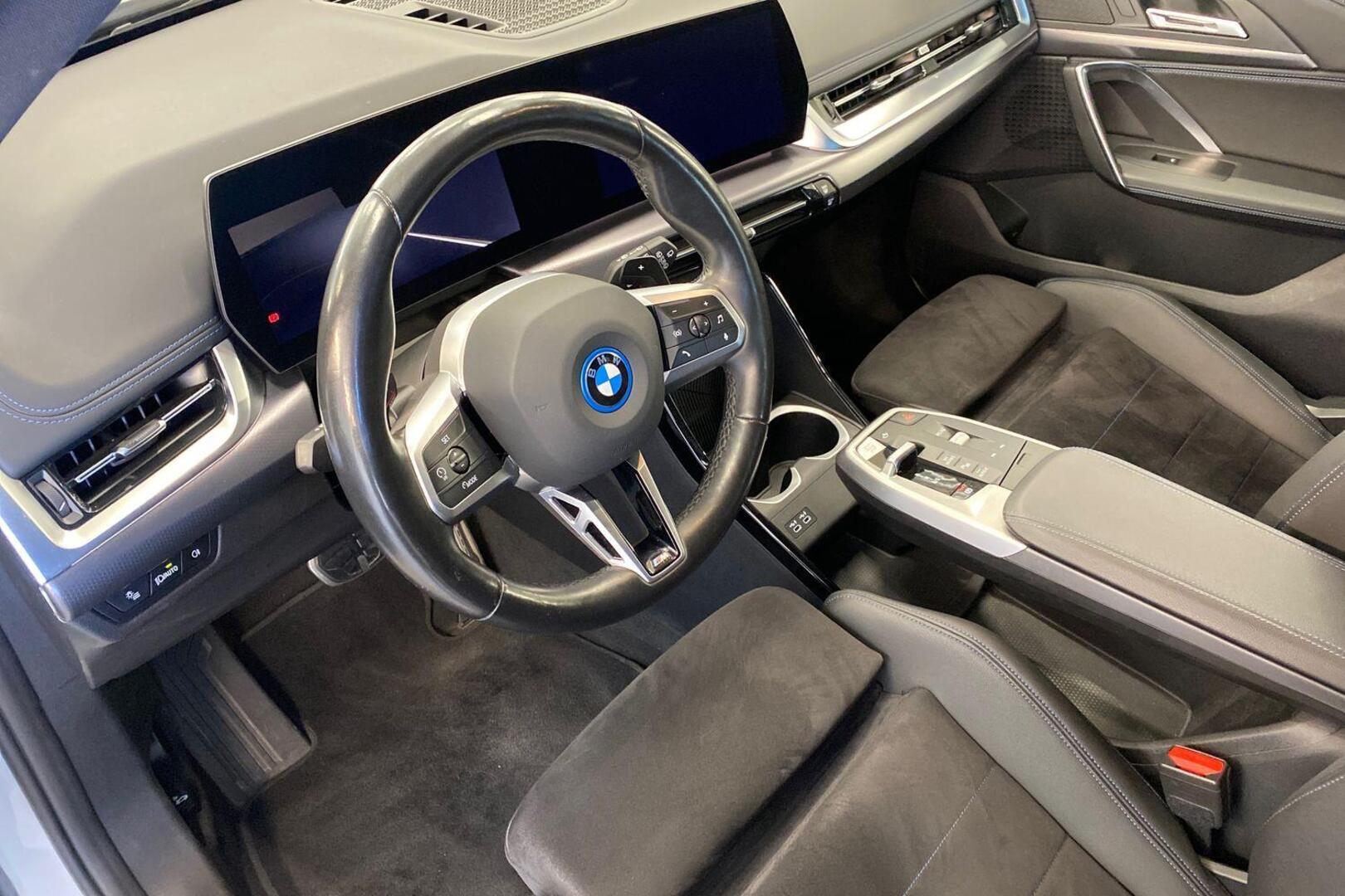 BMW X1 8
