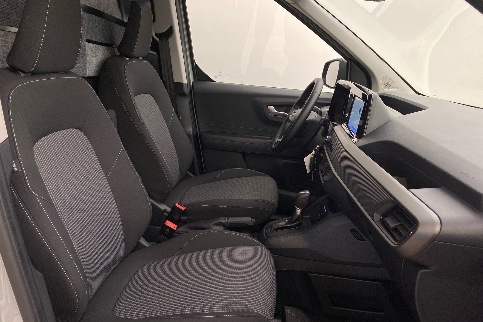 FORD Transit Courier 2024