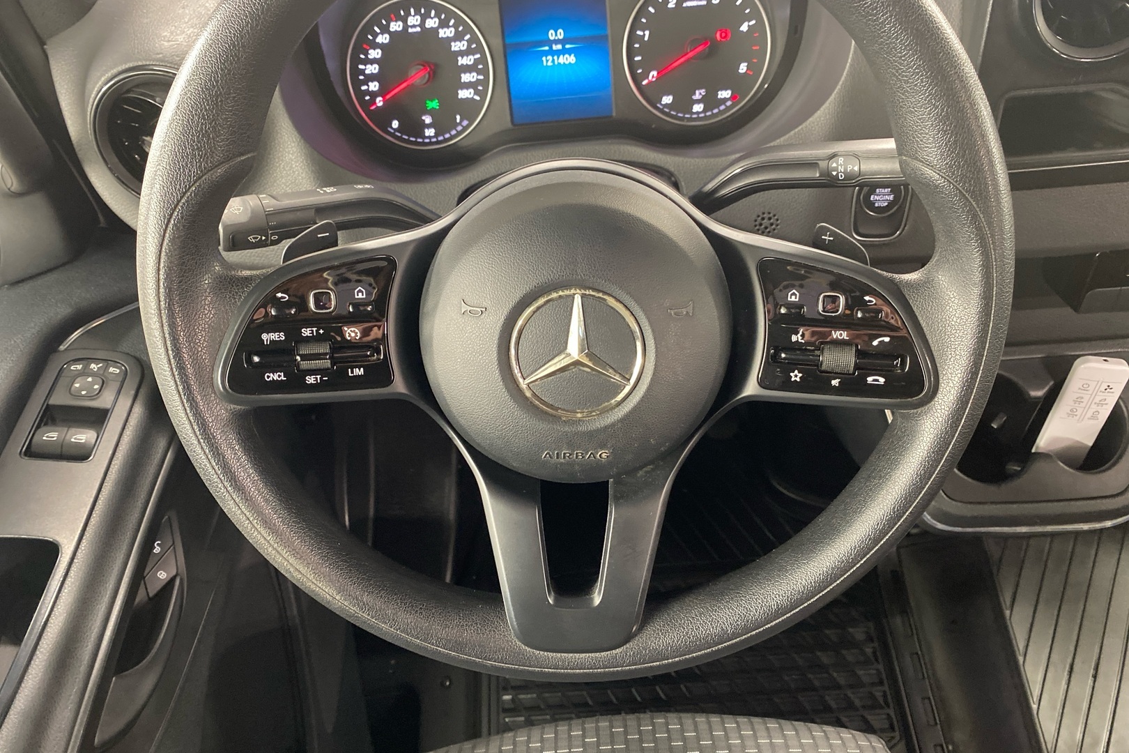 MERCEDES-BENZ Sprinter 2019