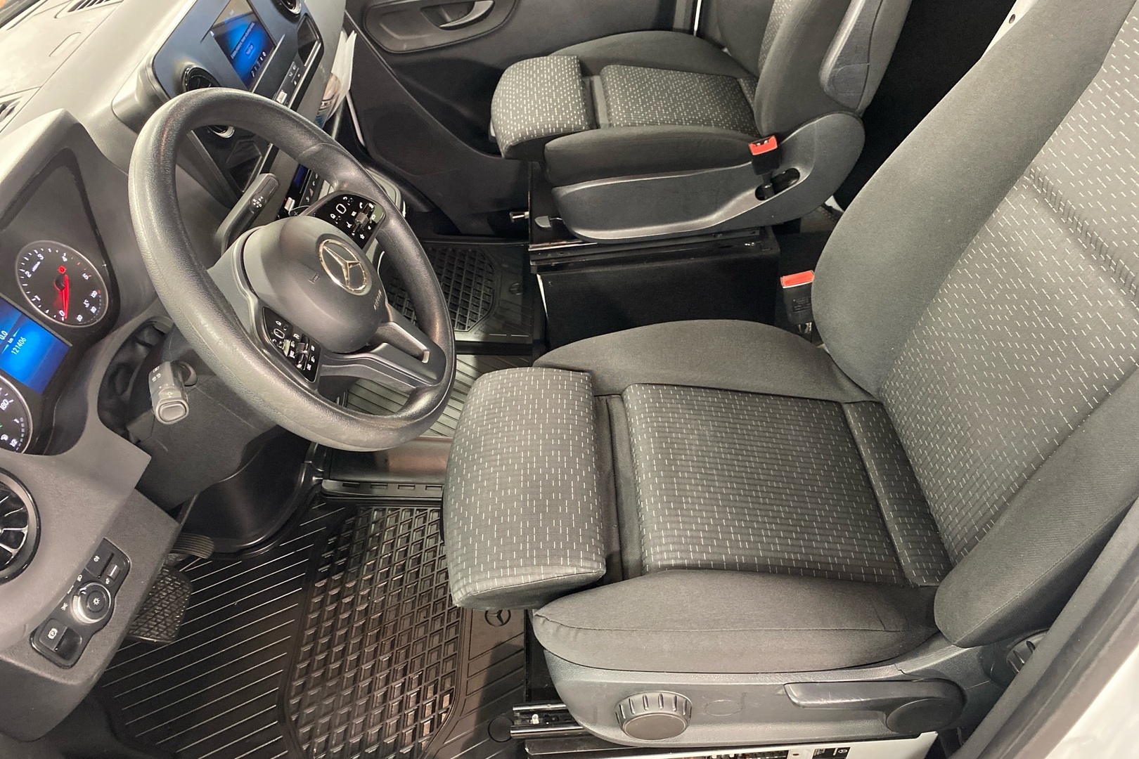 MERCEDES-BENZ Sprinter 2019