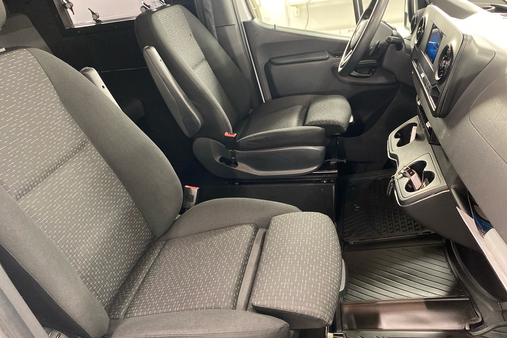 MERCEDES-BENZ Sprinter 2019