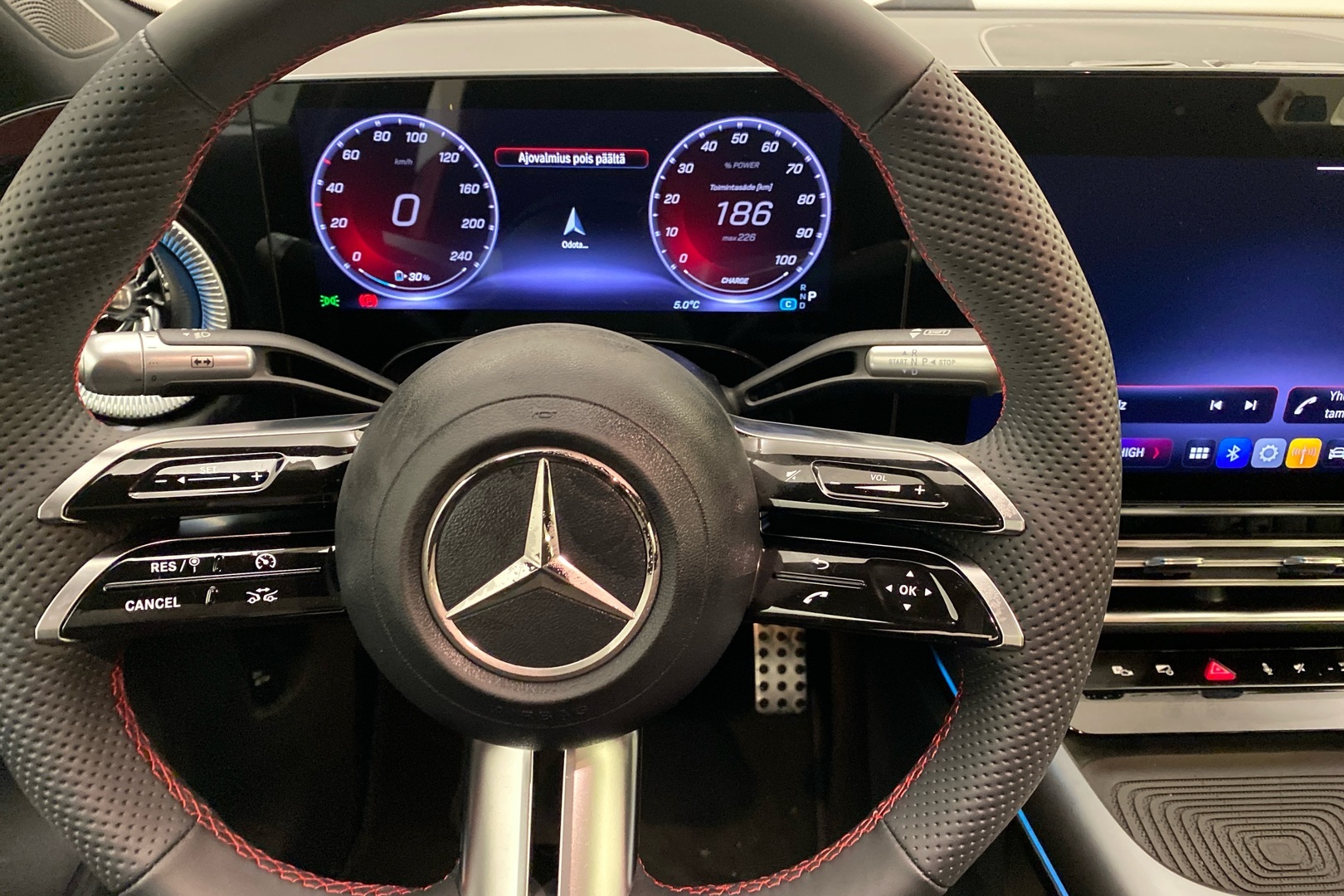 MERCEDES-BENZ CLA 2025