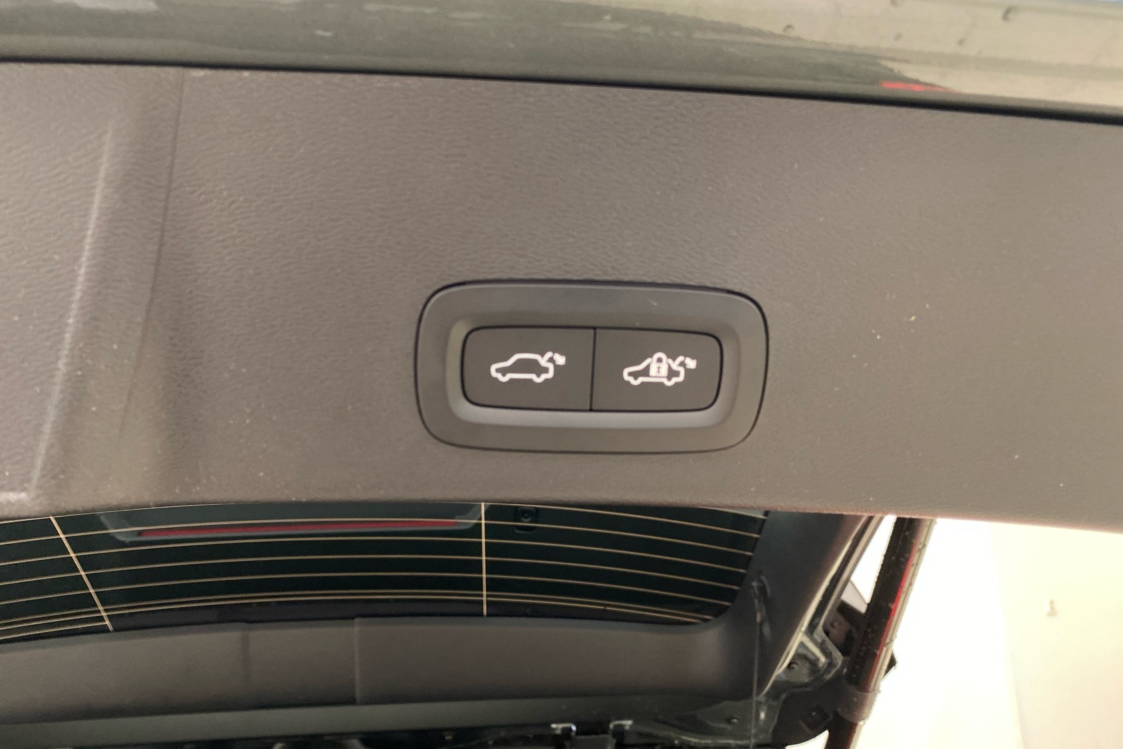 VOLVO EX40 2027