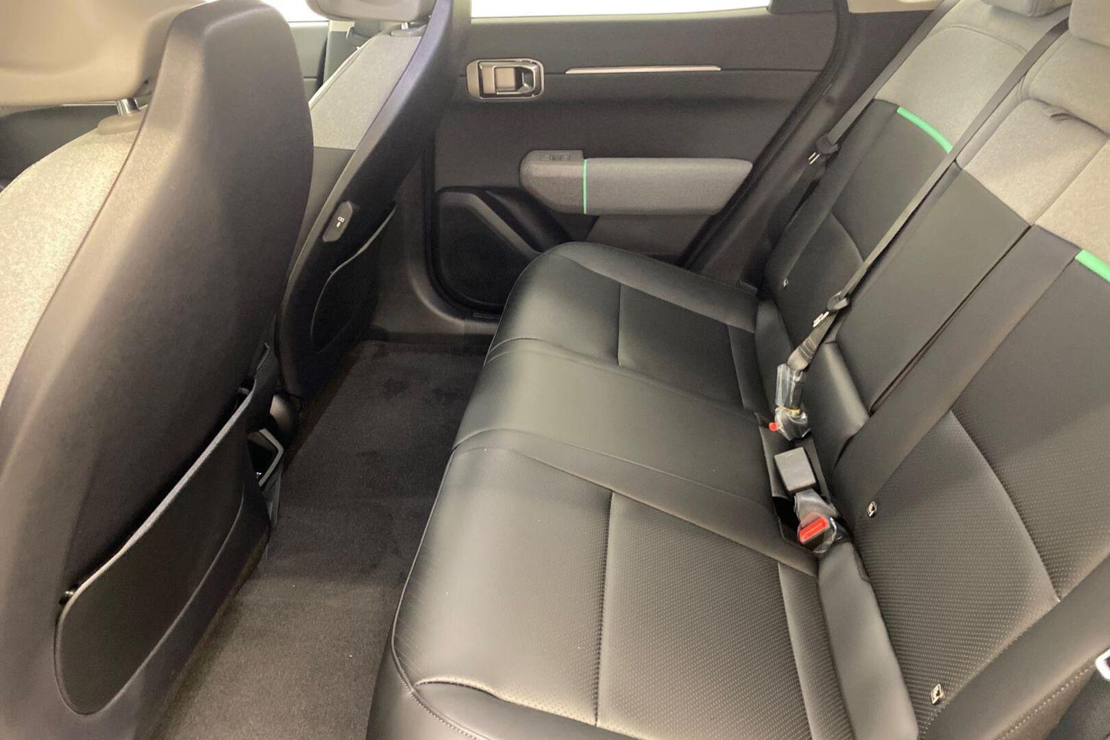KIA EV4 11