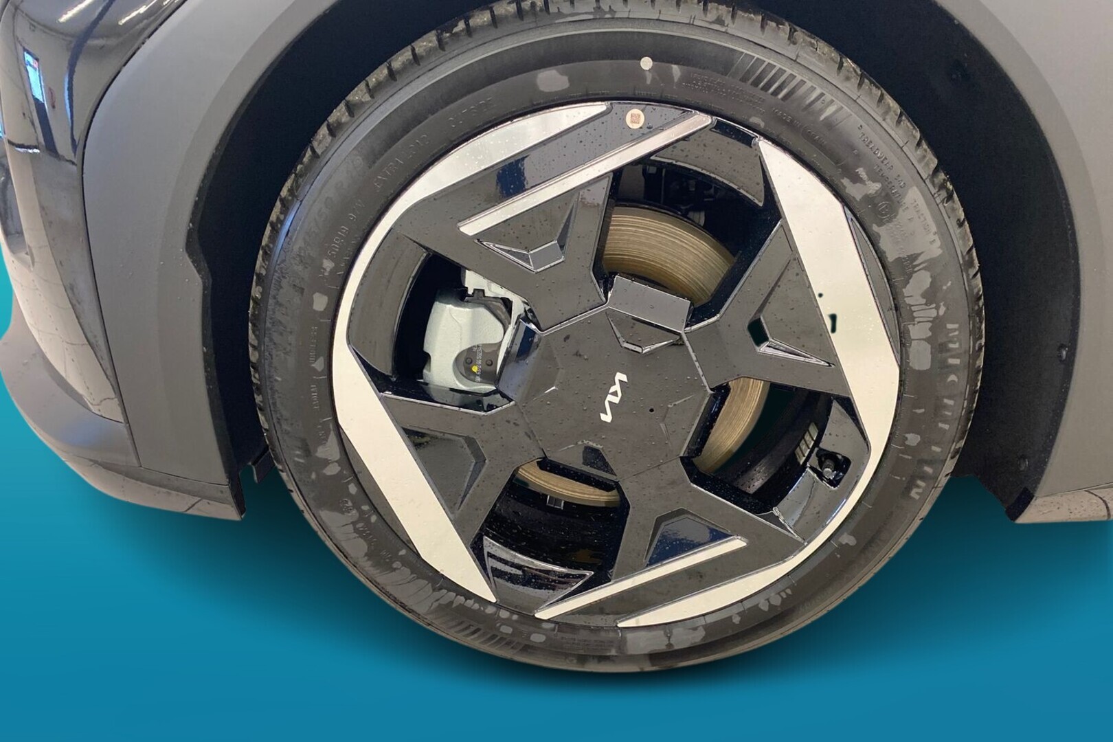 KIA EV4 13