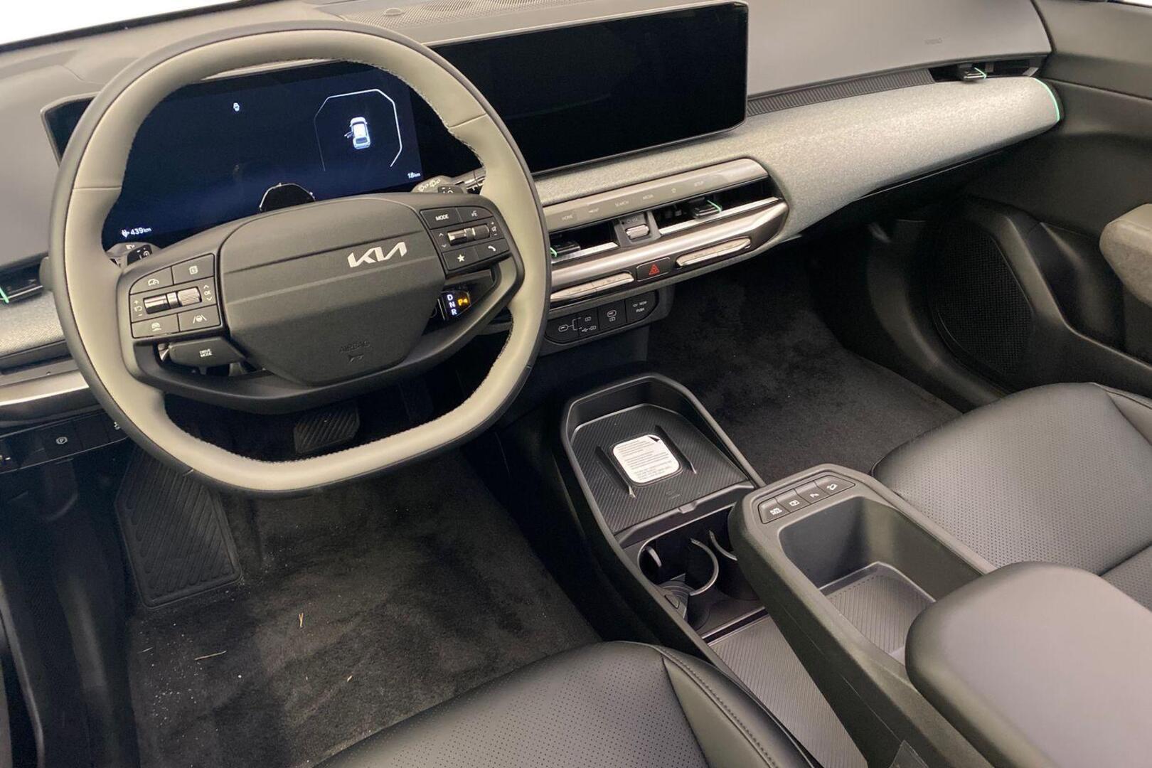 KIA EV4 8