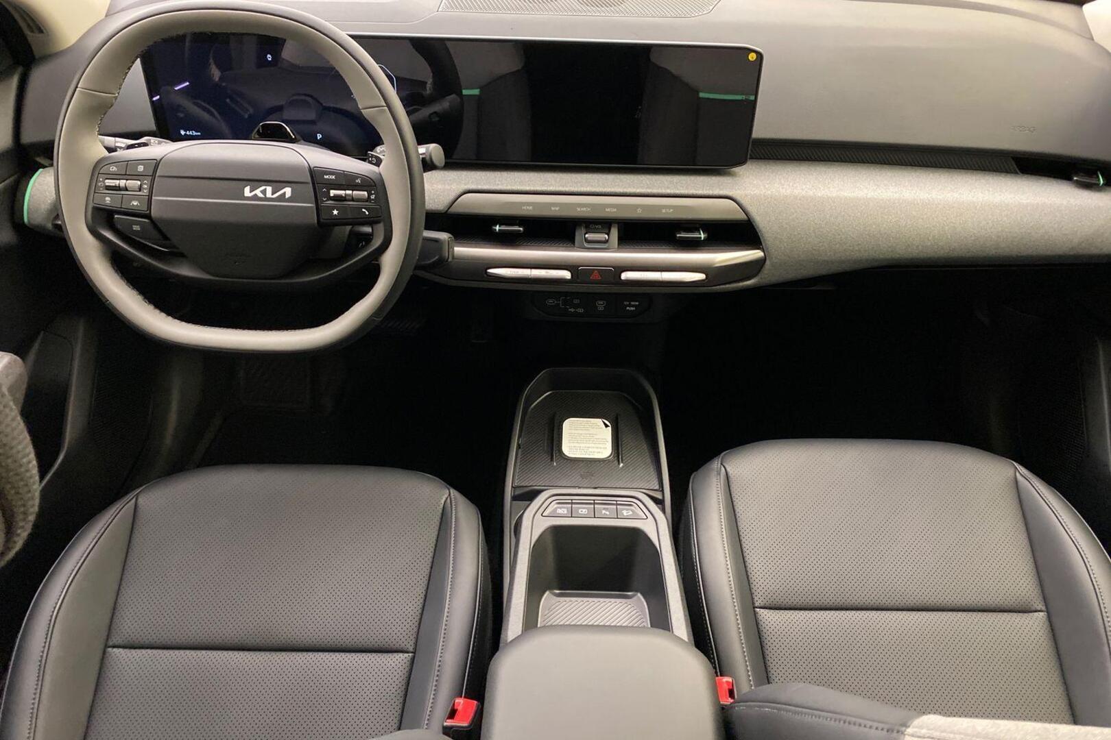 KIA EV4 10