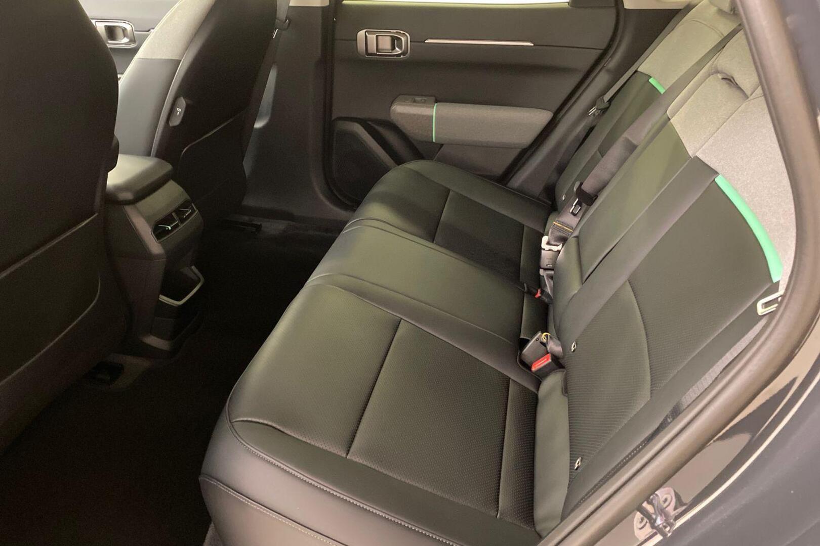 KIA EV4 11