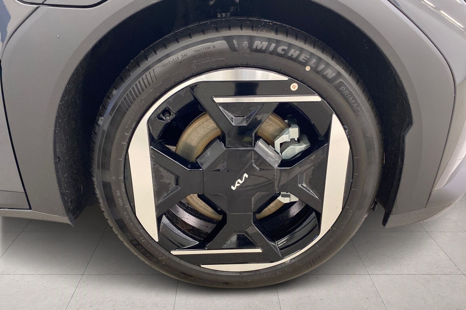 KIA EV4 13