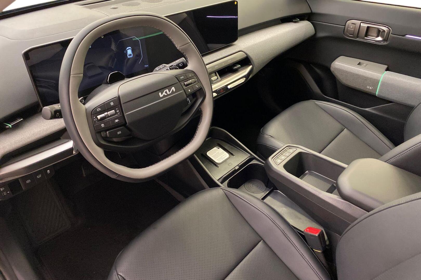 KIA EV4 8