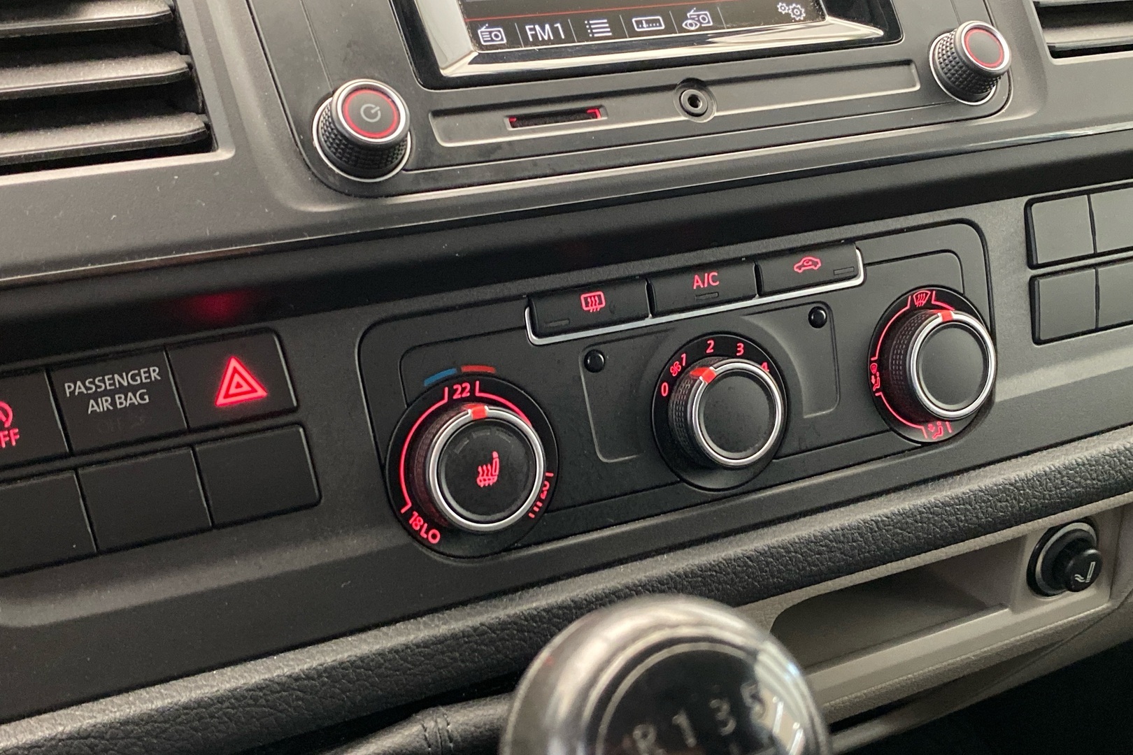 VOLKSWAGEN Transporter 2016