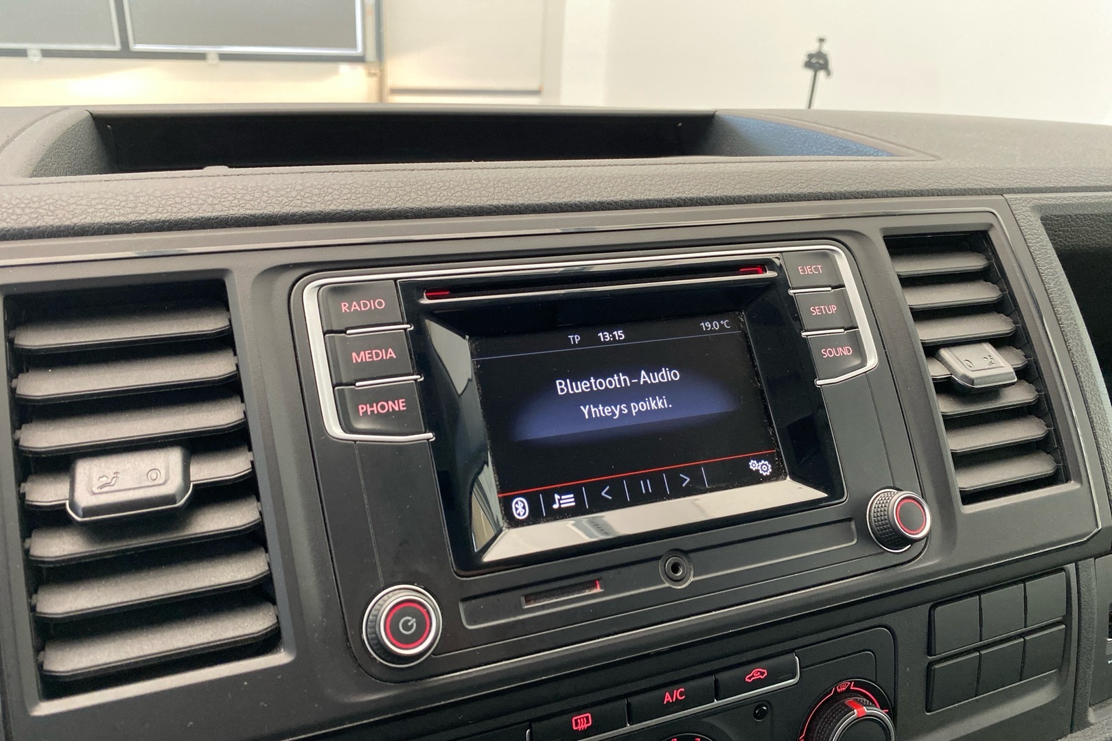 VOLKSWAGEN Transporter 2016