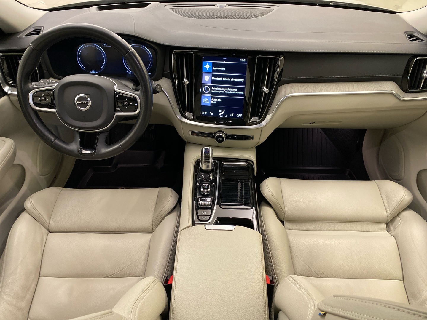 VOLVO V60 2019