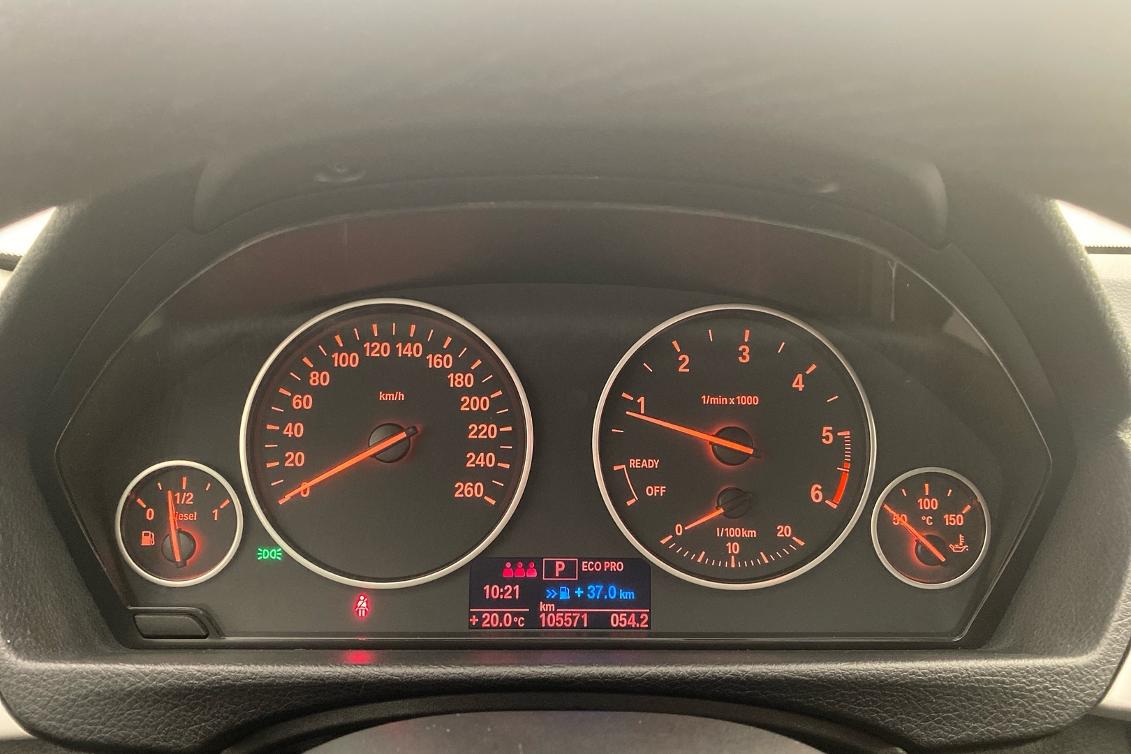 BMW 320 2012