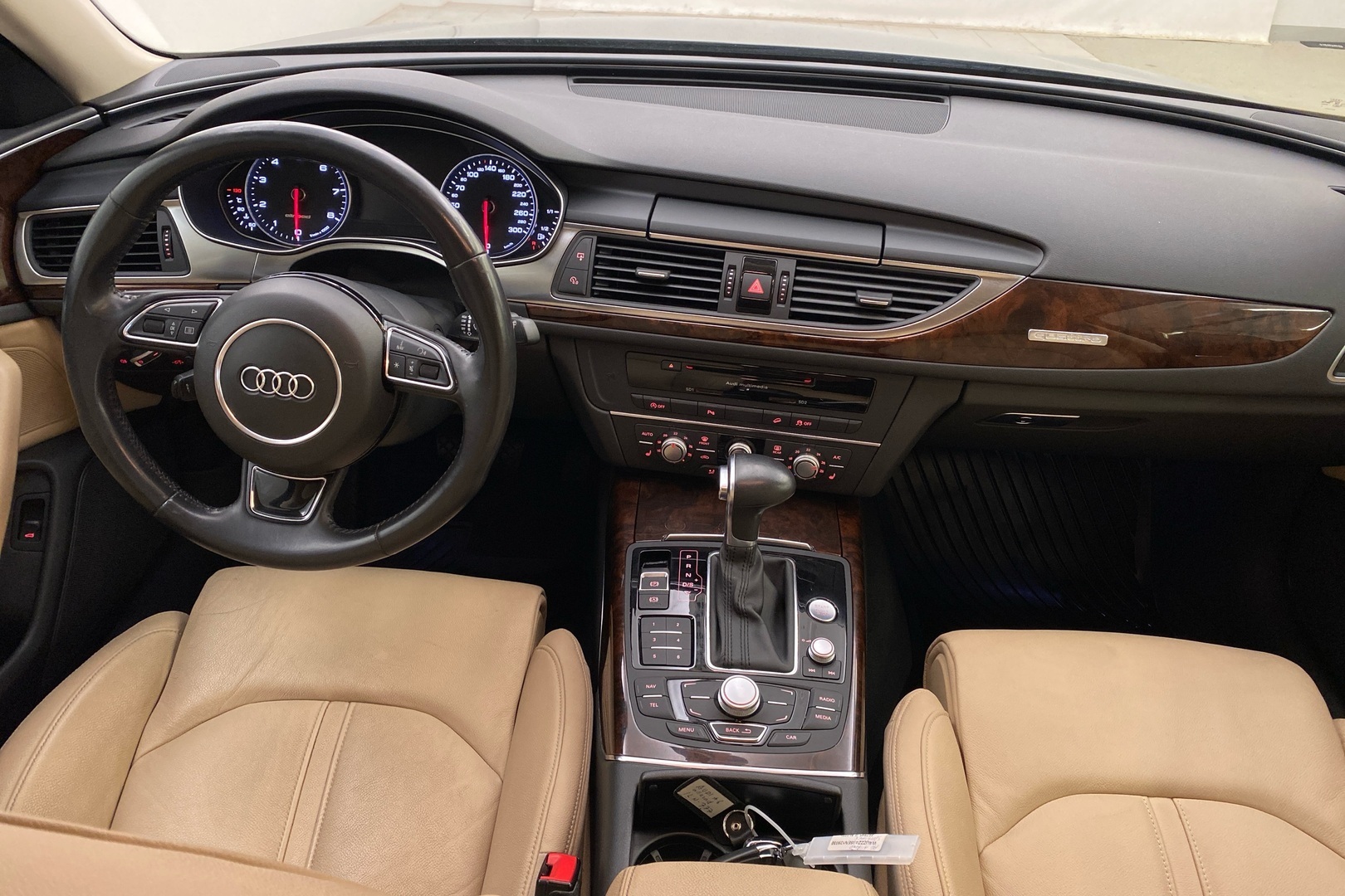 AUDI A6 allroad quattro 2014
