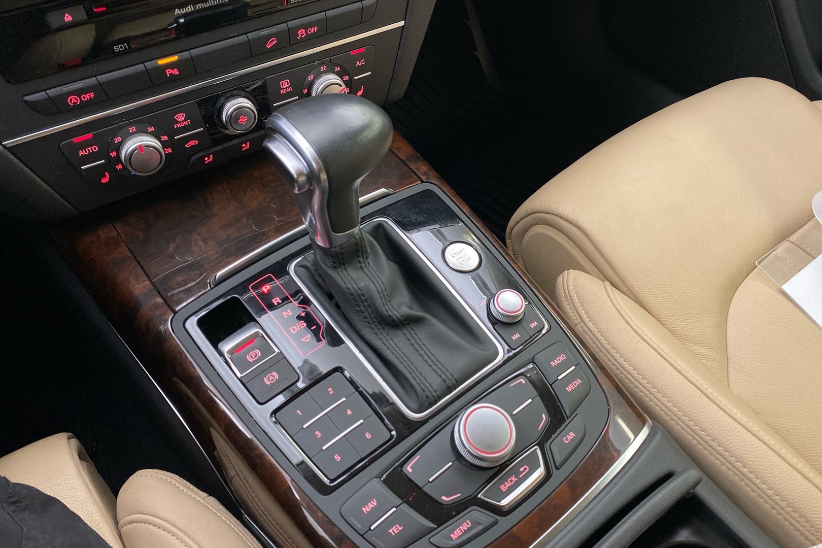 AUDI A6 allroad quattro 2014