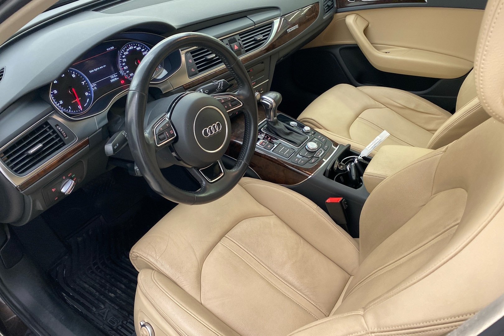 AUDI A6 allroad quattro 2014