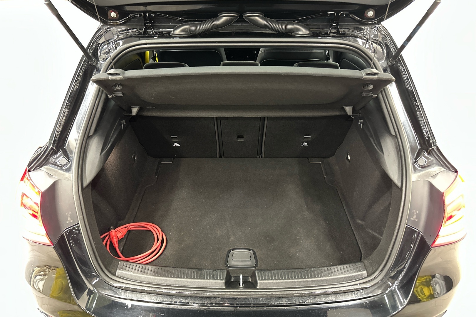 MERCEDES-BENZ A 2018