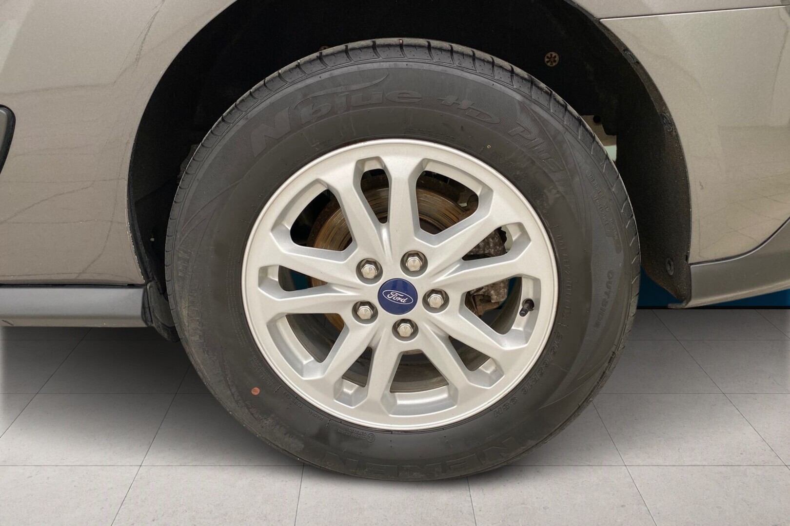 FORD Tourneo Connect 13