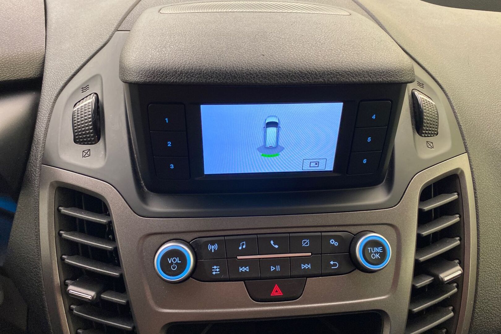 FORD Tourneo Connect 22