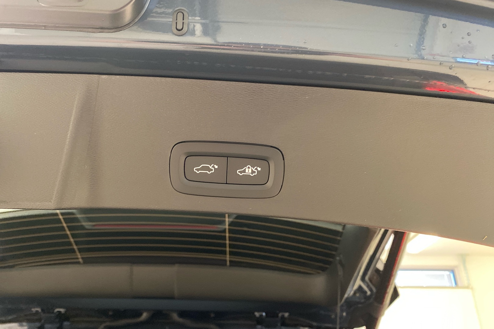 VOLVO EX40 17