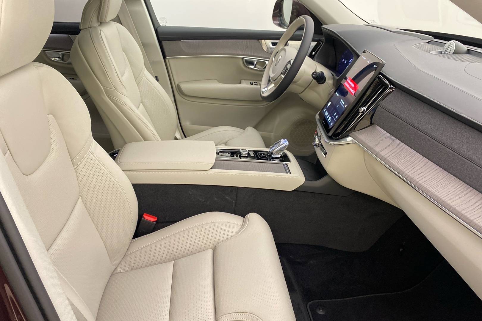 VOLVO XC90 10