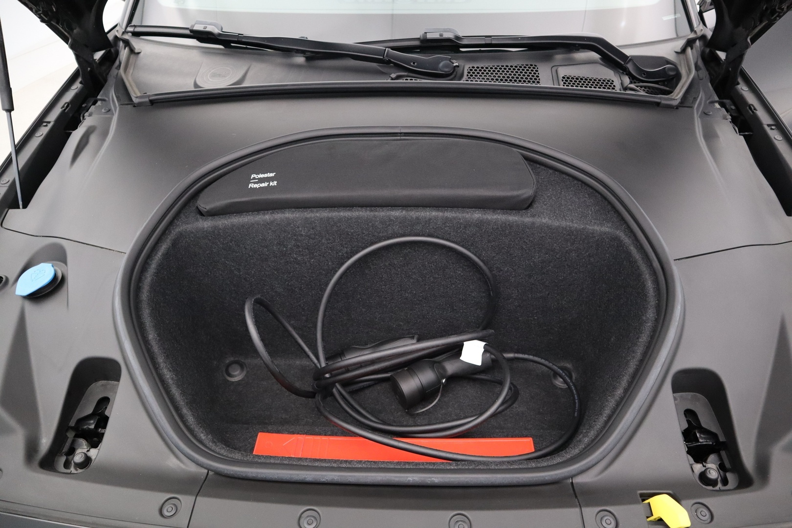 POLESTAR 2 2024