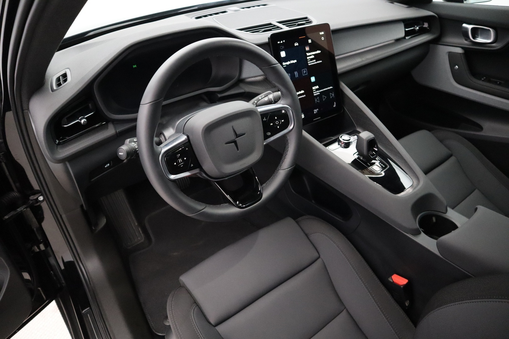 POLESTAR 2 2024