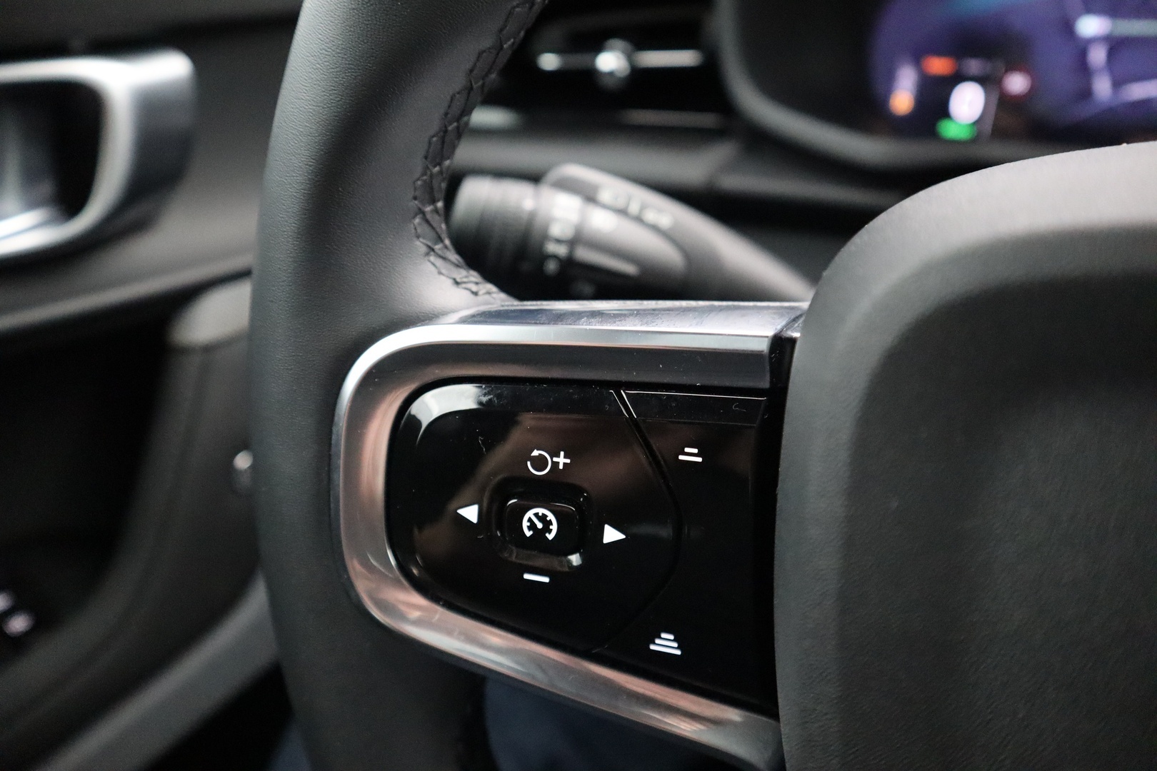 POLESTAR 2 2024