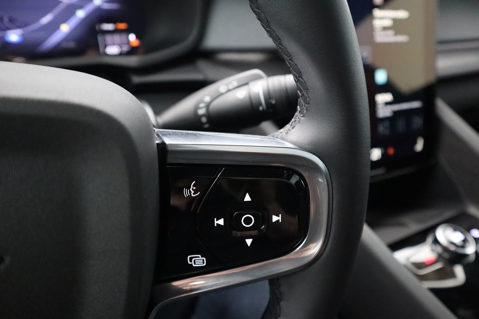 POLESTAR 2 2024