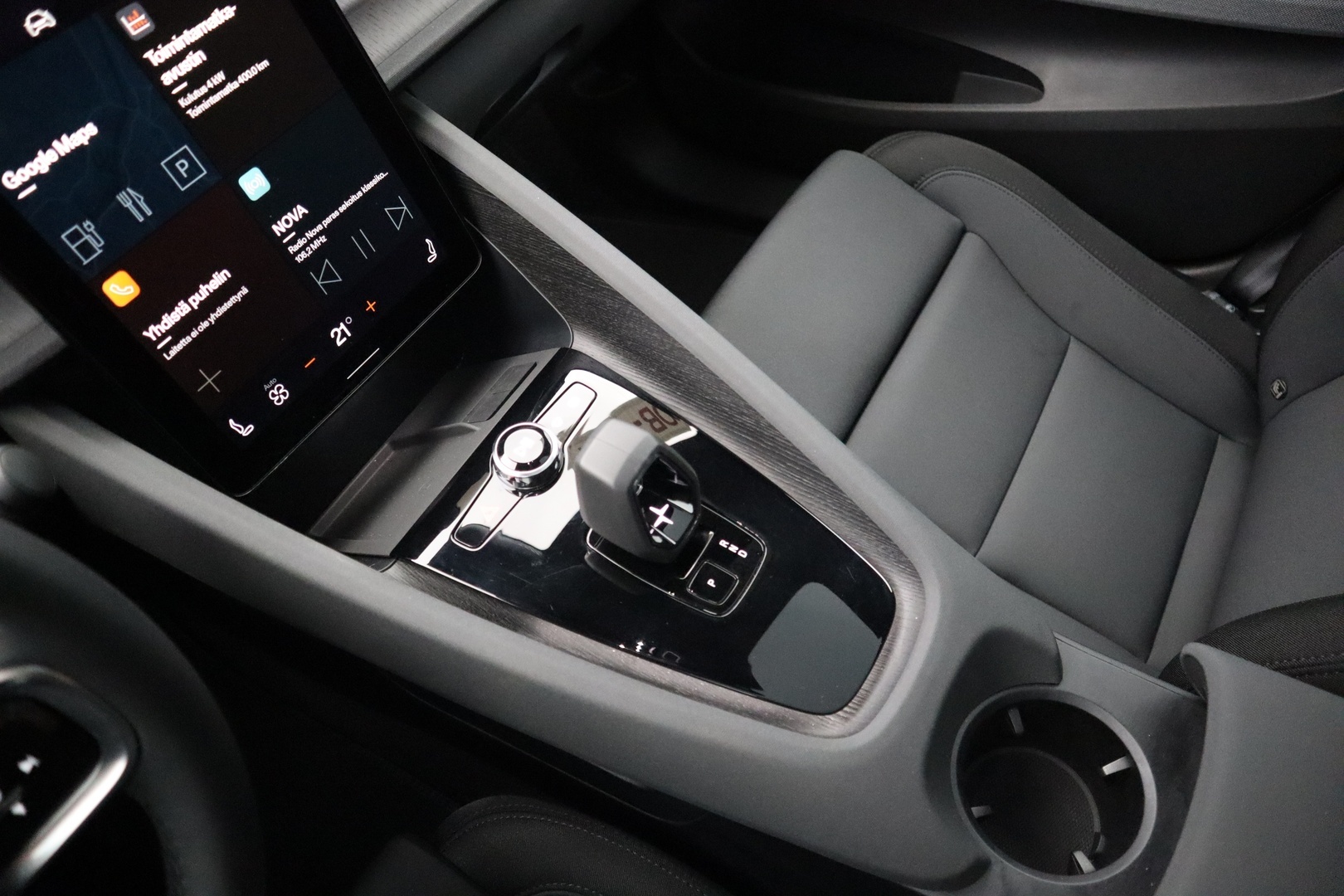 POLESTAR 2 2024