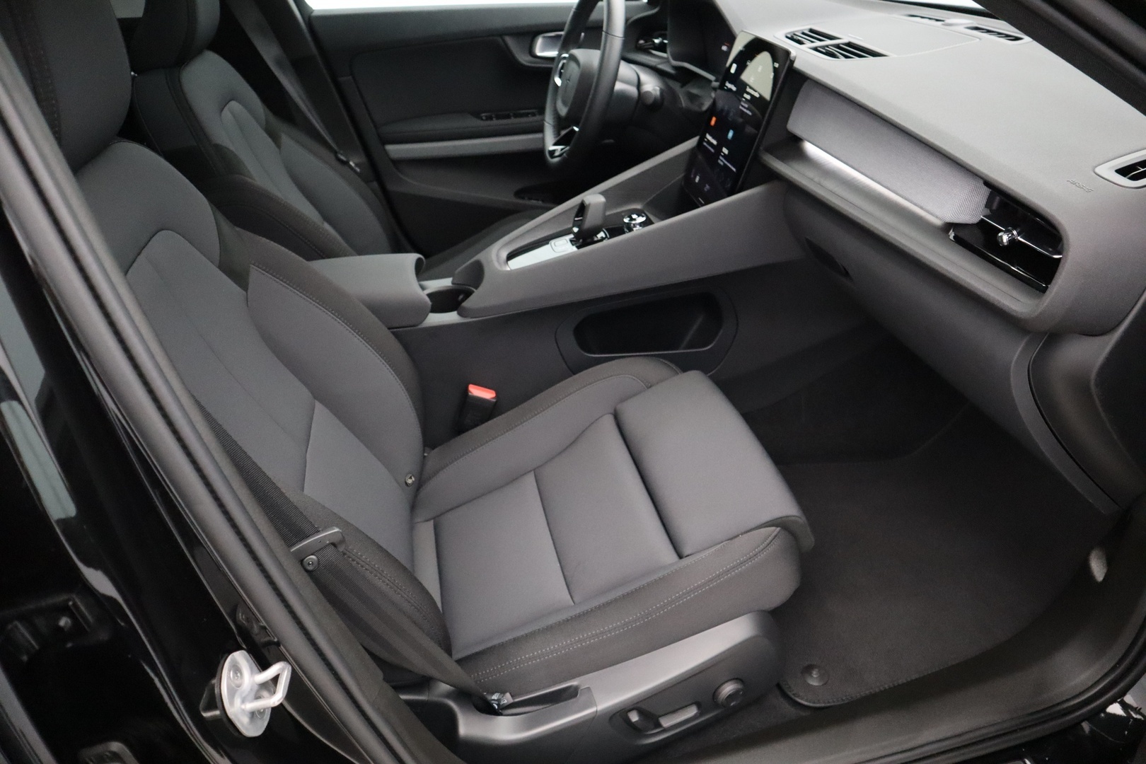POLESTAR 2 2024