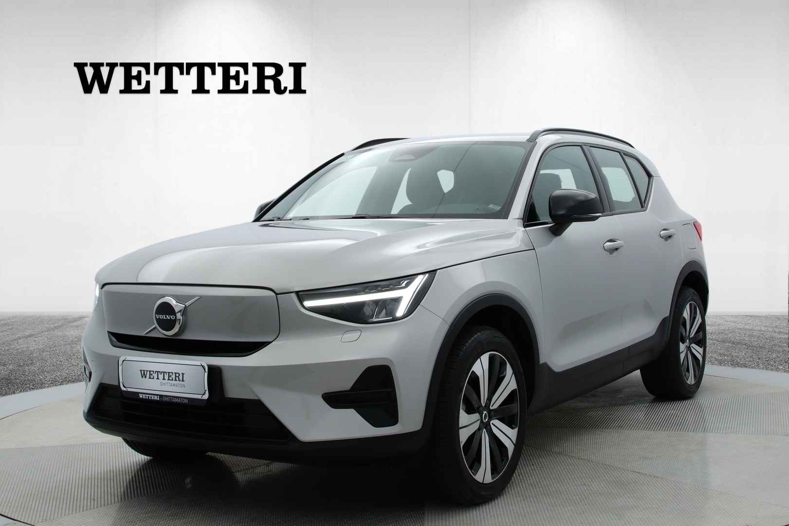 VOLVO XC40 2023