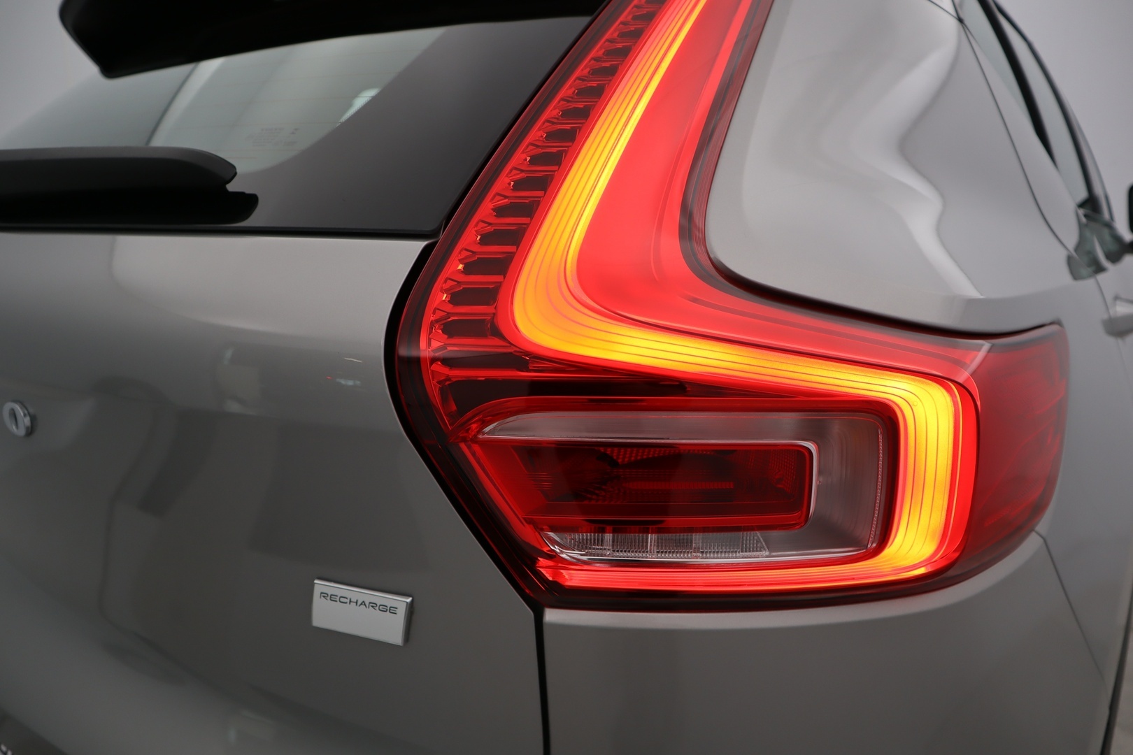 VOLVO XC40 2023