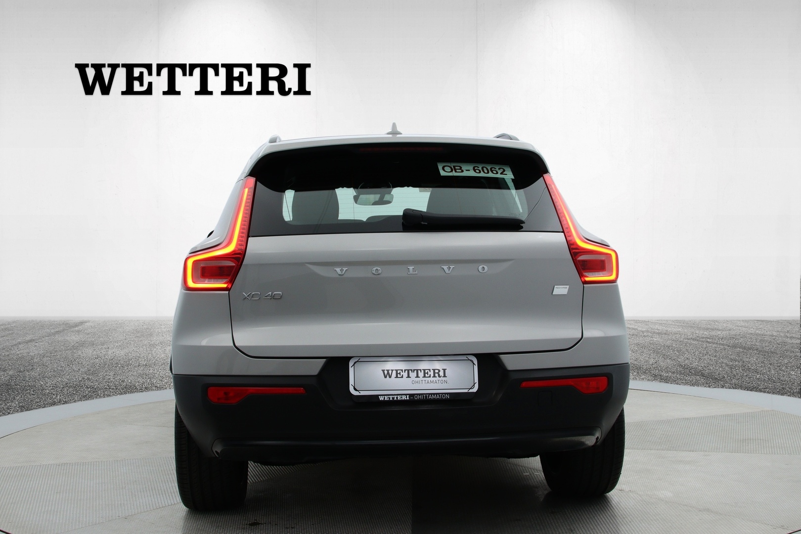 VOLVO XC40 2023