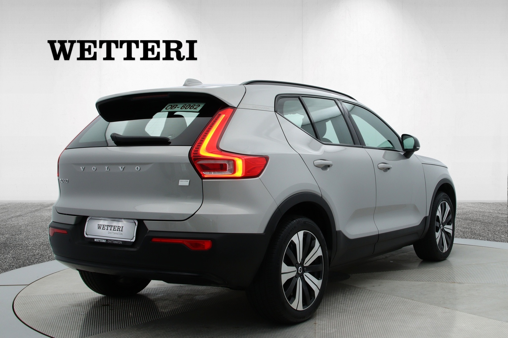 VOLVO XC40 2023