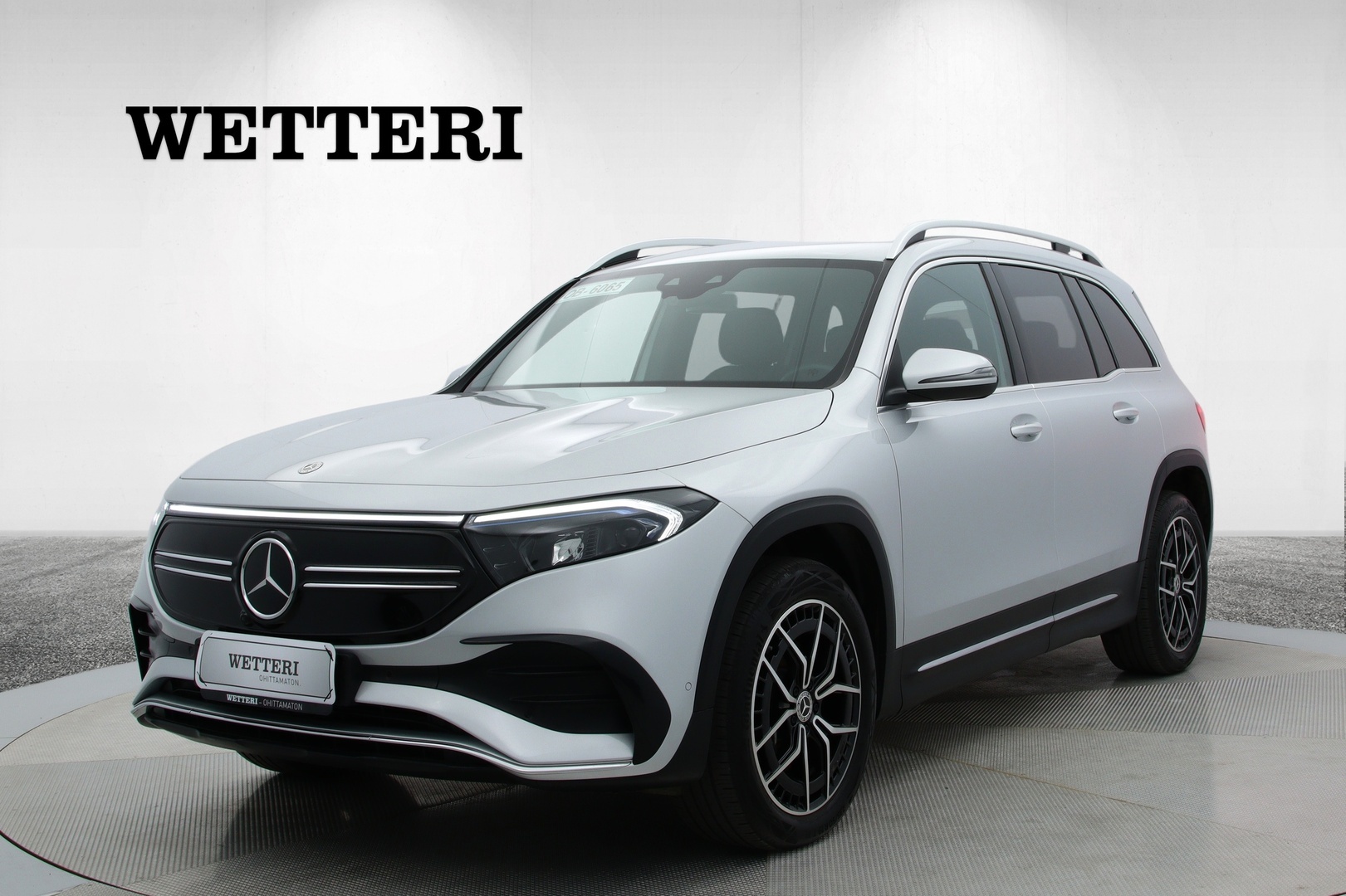 MERCEDES-BENZ EQB 2024