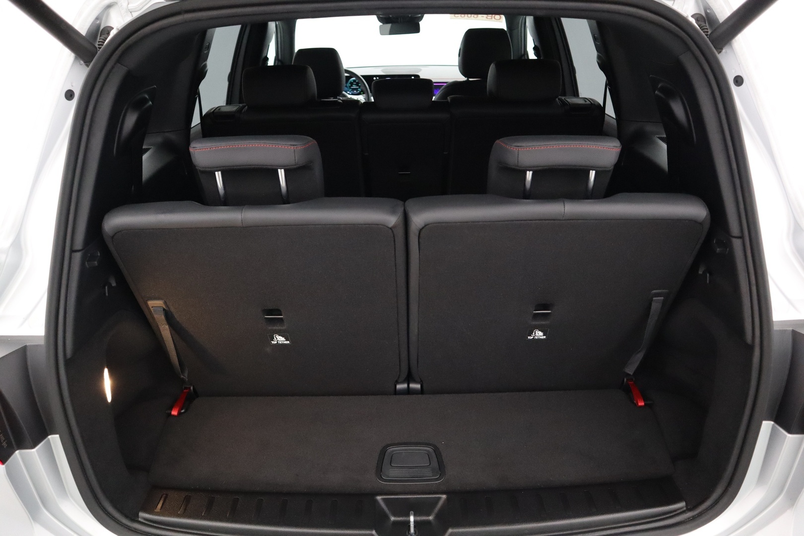 MERCEDES-BENZ EQB 2024