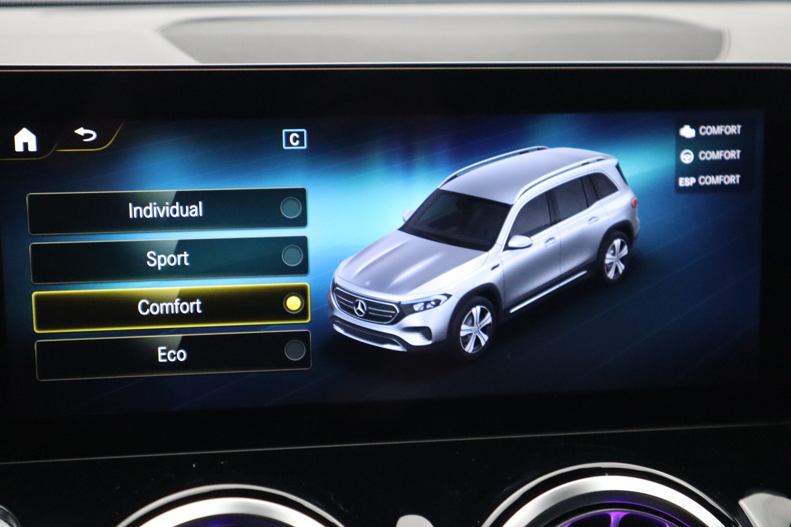 MERCEDES-BENZ EQB 2024
