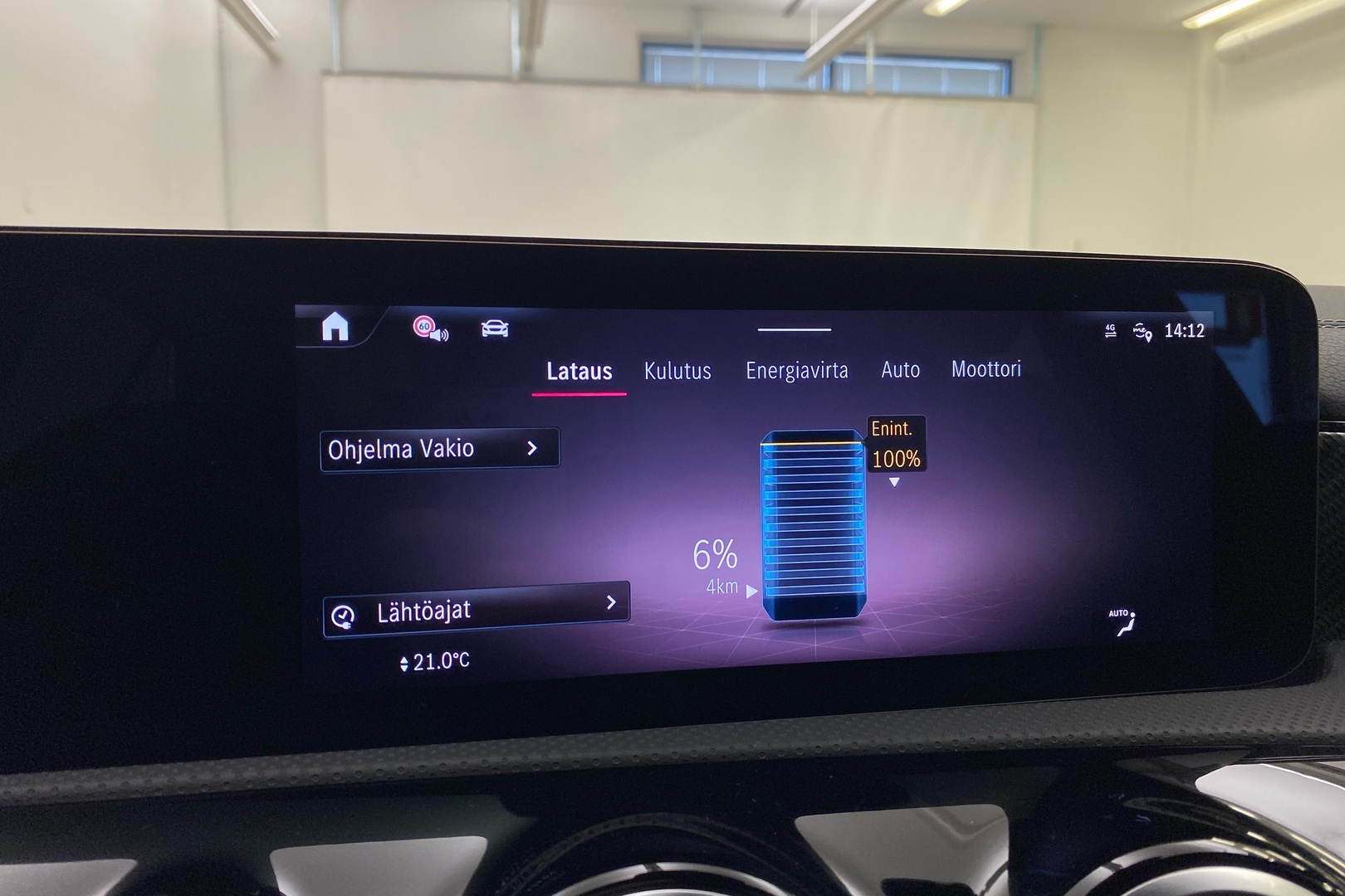MERCEDES-BENZ CLA 2025