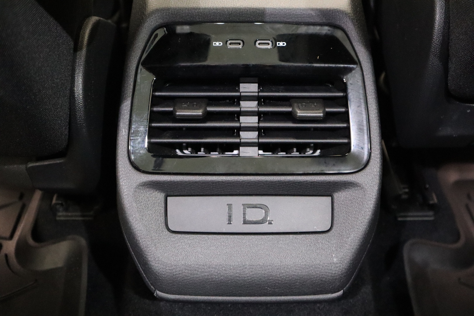 VOLKSWAGEN ID.4 2023
