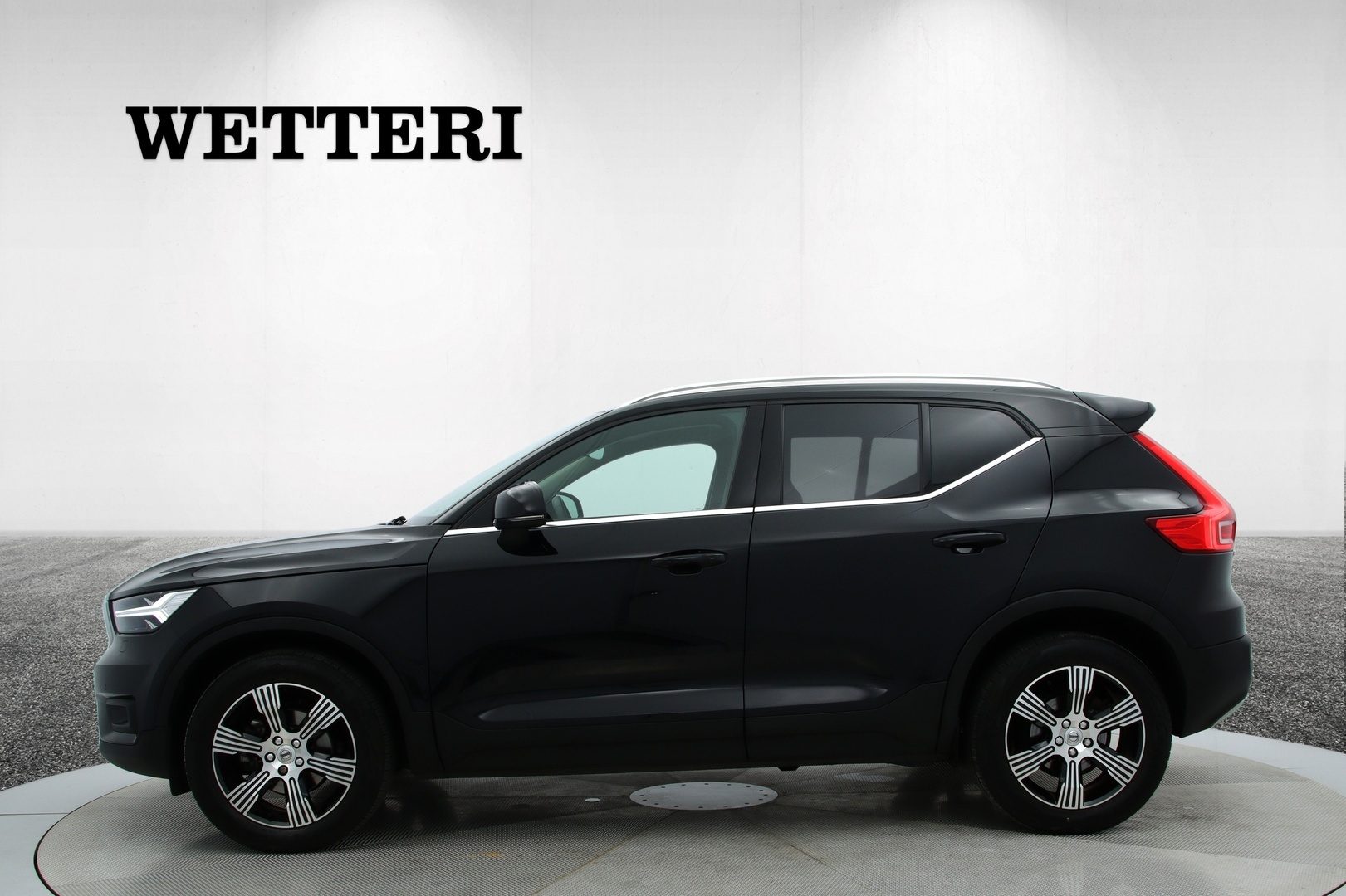 VOLVO XC40 2022