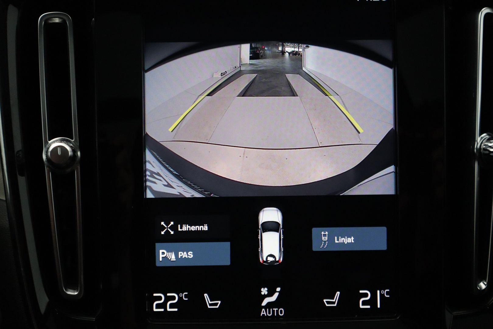 VOLVO XC40 2022