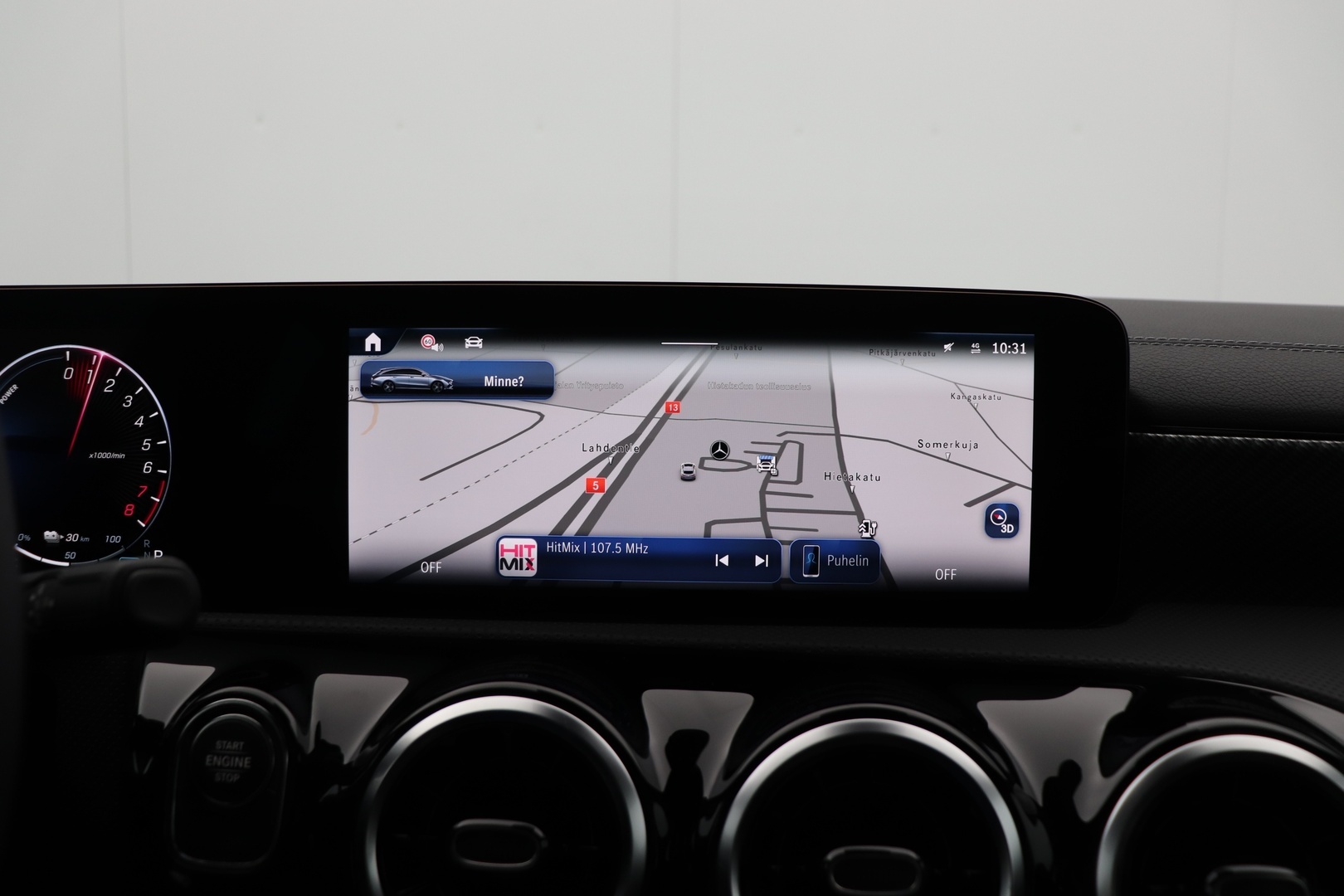 MERCEDES-BENZ CLA 2025