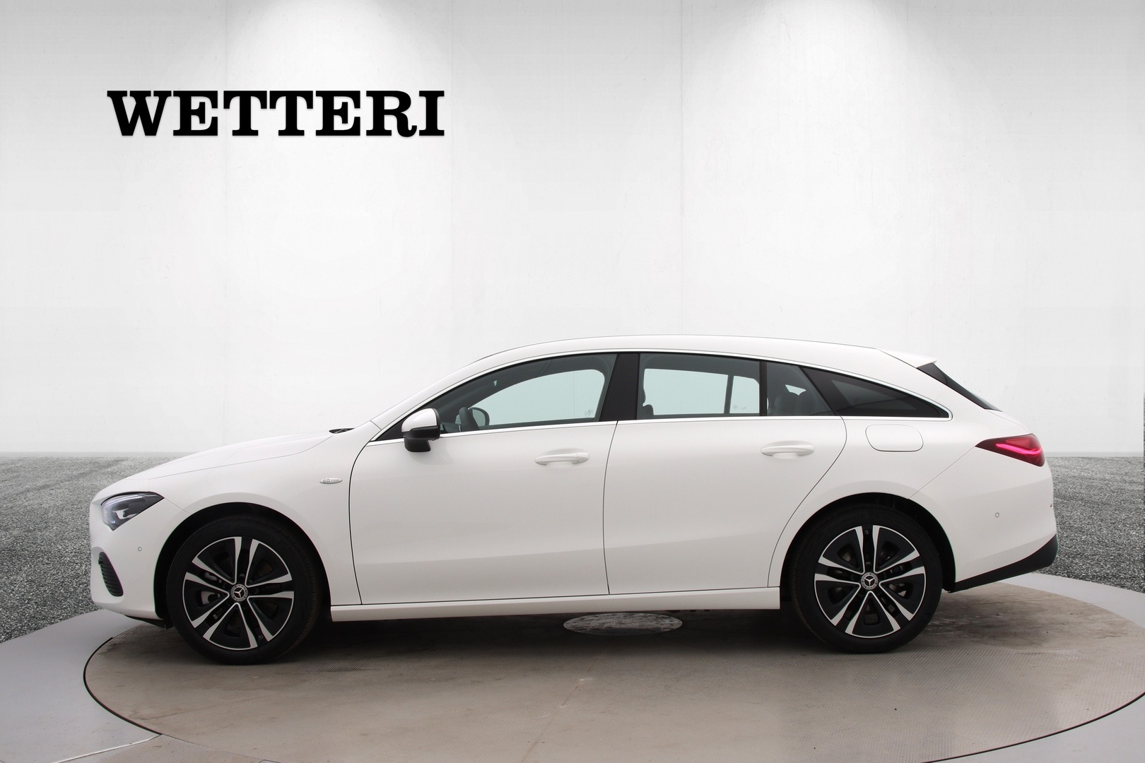 MERCEDES-BENZ CLA 2025